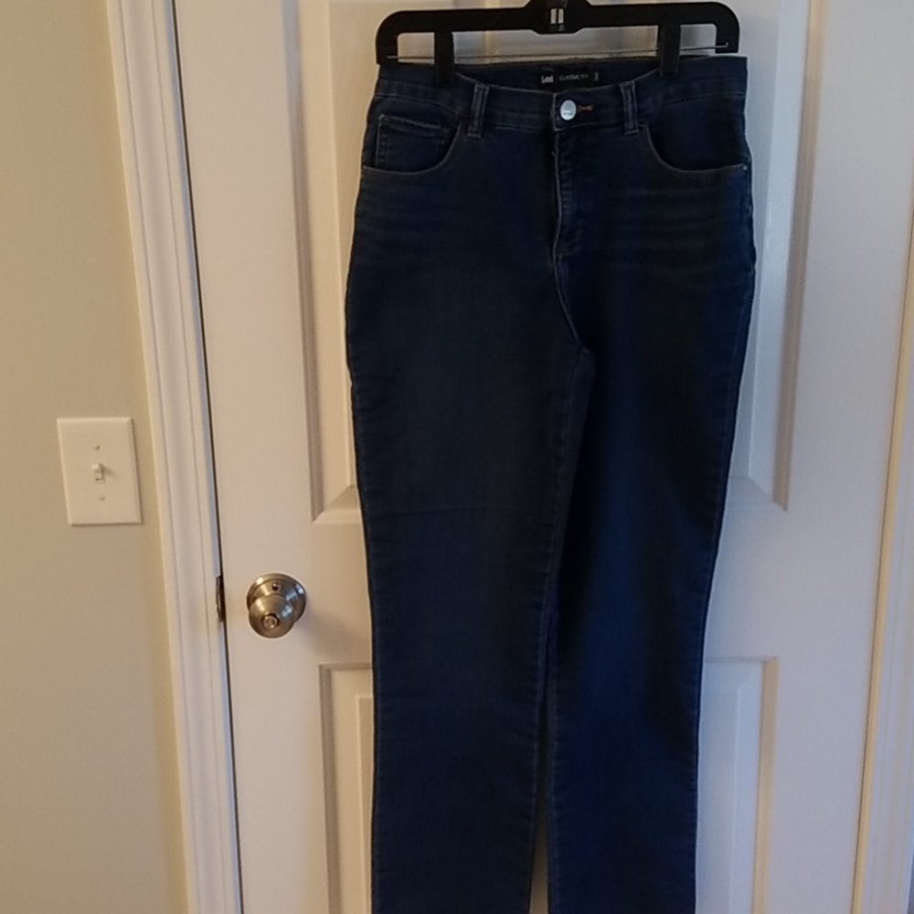 Lee stretch jeans.